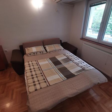 Zagrebska Flat Skopje Exterior foto