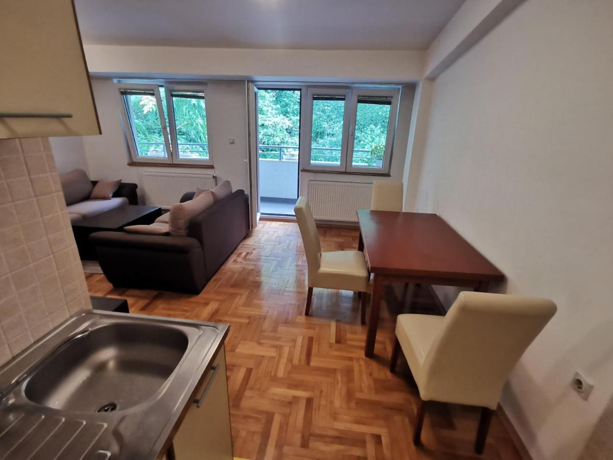 Zagrebska Flat Skopje Exterior foto